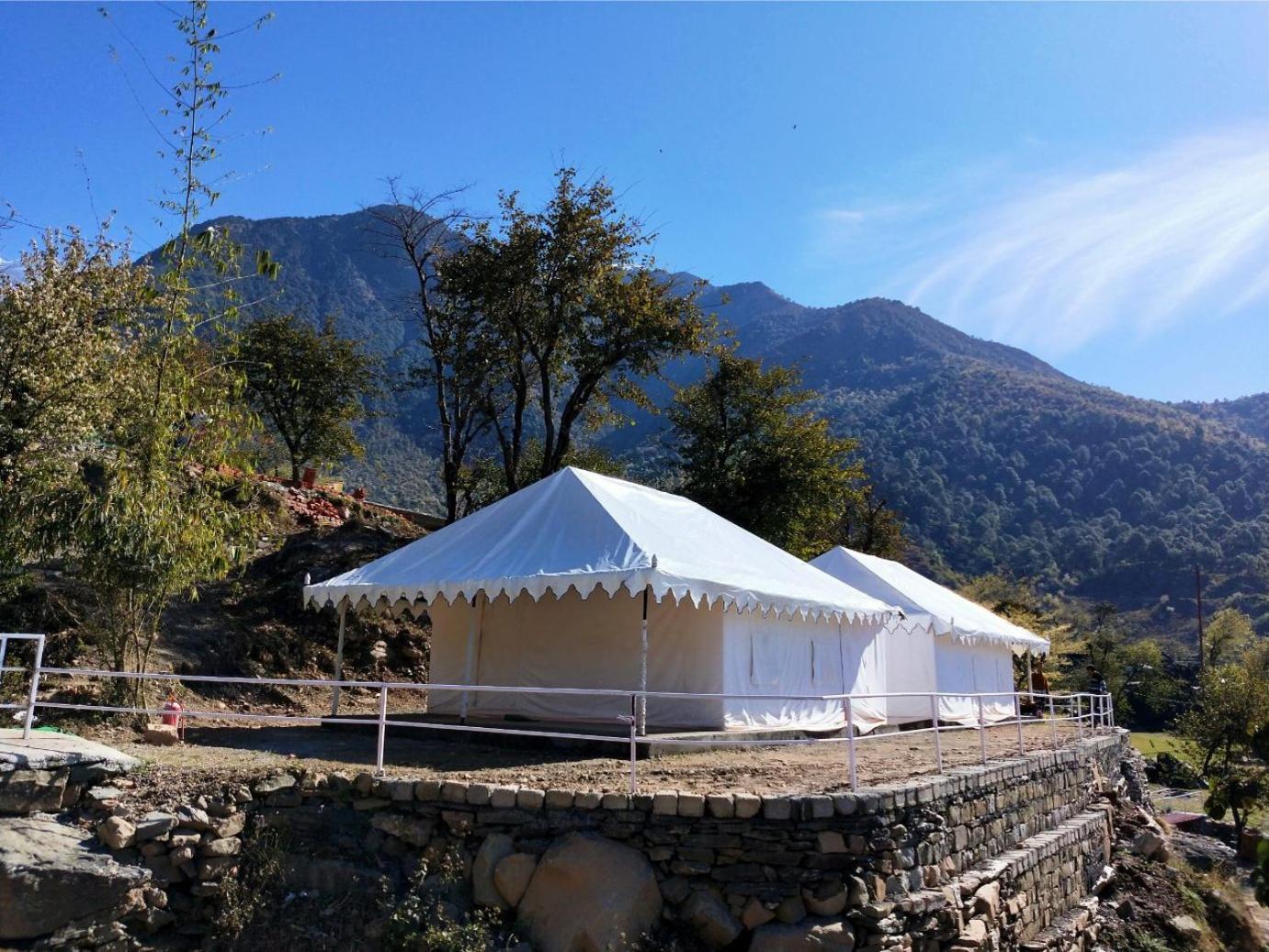 Hill Ventures Adventure Camp And Restaurant 호텔 다람샬라 외부 사진
